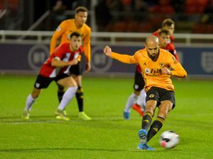 Supporting image for story: Gillingham close in on out of favour Wolves winger Jordan Graham