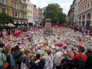 Supporting image for story: Manchester attack survivors ‘felt they were left to die by emergency services’
