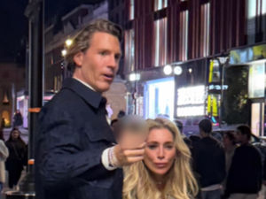 Supporting image for story: Police seek couple over racially aggravated assault at Tube station