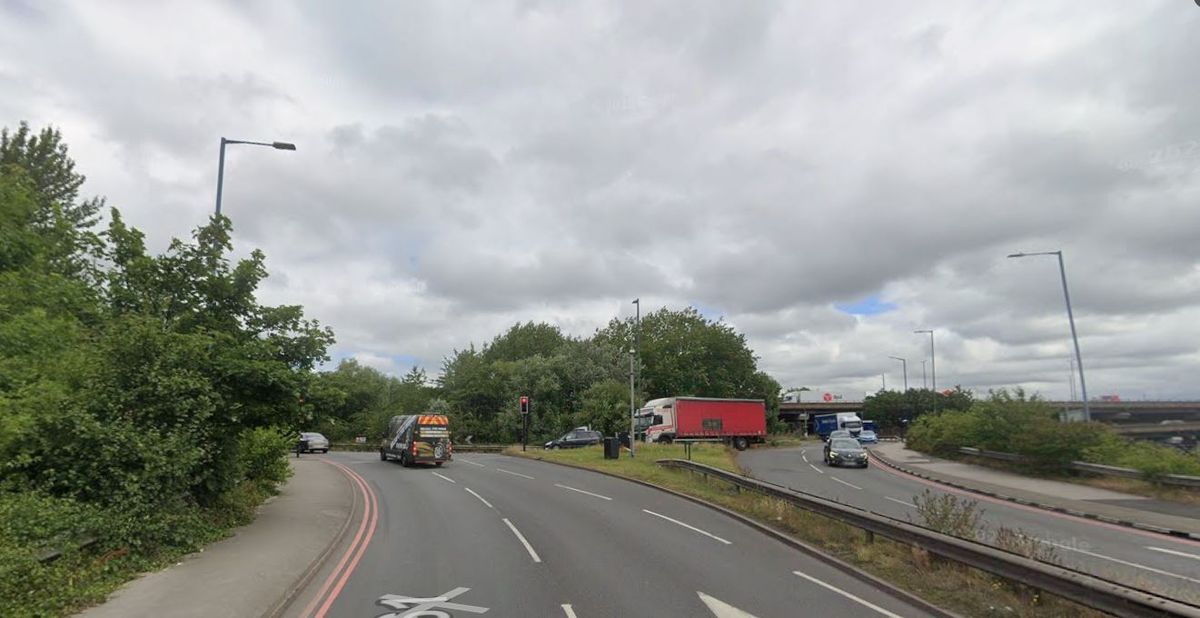 Major disruption after lorry overturned at Wednesbury roundabout near M6
