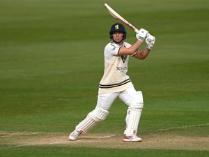 Supporting image for story: Smith signs two-year Warwickshire contract extension