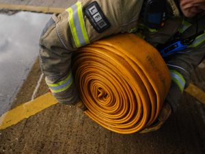 Supporting image for story: Woman killed in Nottingham house fire