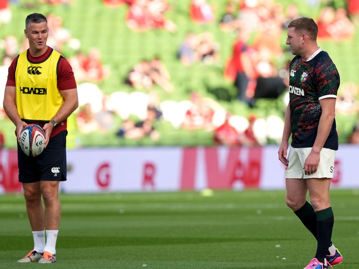 Finn Russell says Andy Farrell helped put any tension with Johnny Sexton to bed