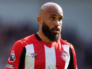 Supporting image for story: Bryan Mbeumo completes move to Manchester United from Brentford