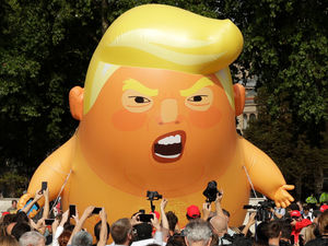 Supporting image for story: Peter Rhodes on a dangerous blimp, avoiding political events and the days when blokes all looked the same