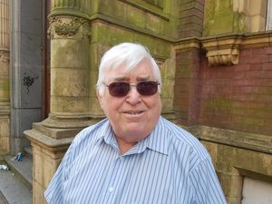 Norman Uzzell - Remainers are 'a load of wallies'