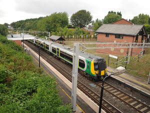 Supporting image for story: No trains running from West Midlands to London this Bank Holiday