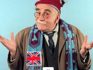 Supporting image for story: Mark Andrews: MPs contend with an outdated gym, Alf Garnett's mansion tax, and Rachel's troublesome Uncle Terry