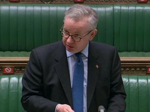 Supporting image for story: EU officials allowed at NI border checks but UK vetoes ‘mini’ Brussels embassy