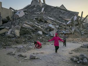 Supporting image for story: What does the ceasefire agreement mean for Israel, Hamas and the Middle East?