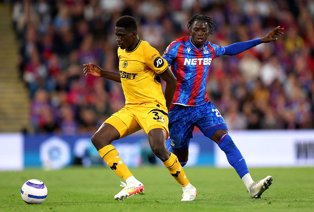 Wolves defender completes loan move to Rangers