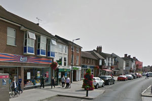 Supporting image for story: Teenager punched in the face in Newport alleyway robbery