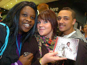 Supporting image for story: Fans stay for Andre despite delay