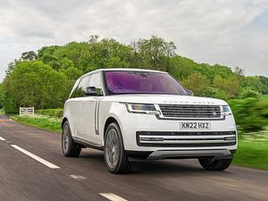 Supporting image for story: JLR spends £356 million to turn Wolverhampton i54 factory electric