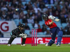 Supporting image for story: England win again as New Zealand suffer whitewash at Lord’s