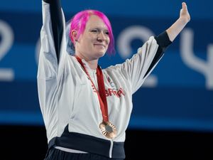 Supporting image for story: Archer Jodie Grinham delighted to prove motherhood doesn’t end sporting careers