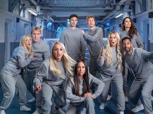 Supporting image for story: Celebs escape from Shrewsbury as they Stand Up To Cancer