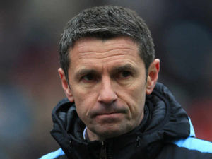 Supporting image for story: Aston Villa boss Garde walks out on press