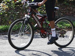 Supporting image for story: Letter: Cyclists need to be insured