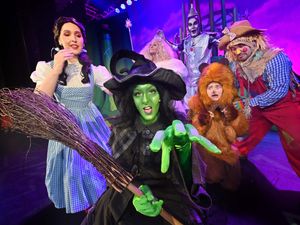 Supporting image for story: 'There's no place like Walsall!' Walsall Arena celebrates 'biggest panto to date' as more than 8,000 attend Wizard of Oz spectacular