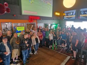 Walsall FC fans at The Met Bar are ready for Saddlers Play Off Glory