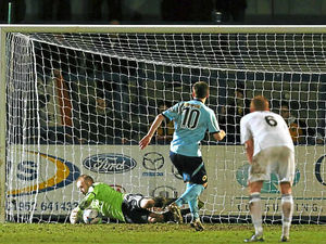 Supporting image for story: Ryan Young saves day as Bucks eye top spot