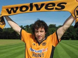 Supporting image for story: Stephen Hunt tells of Wolves' determination to sign him