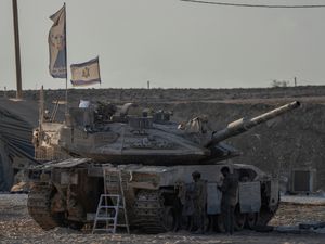 Supporting image for story: Israeli defence minister says Gaza City could be destroyed