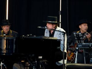 Supporting image for story: Bob Dylan adds new dates to first UK tour in five years