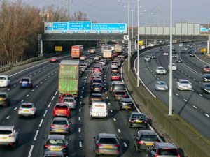 Supporting image for story: ‘Surge’ in travel expected as families form Christmas bubbles