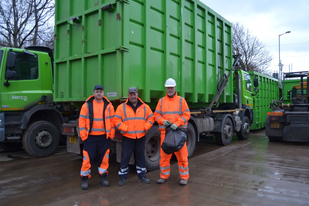 What a relief! Binmen help woman find £1,000 cash thrown in the rubbish ...