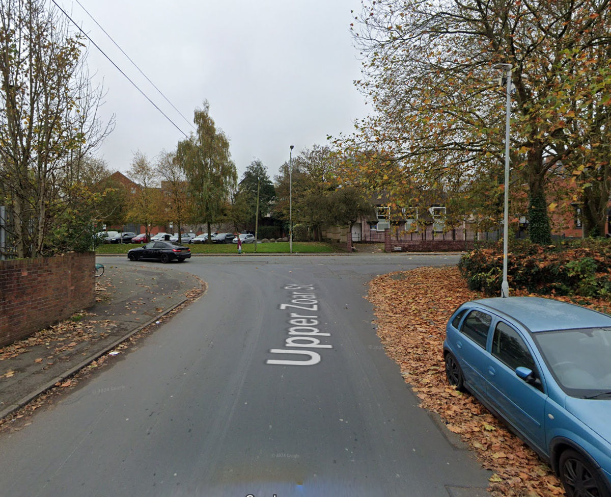 Buses diverted as Wolverhampton road closed in one direction for two weeks for gas renewal works