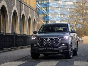 Supporting image for story: The 2021 SsangYong Rexton gets a new engine and improved interior