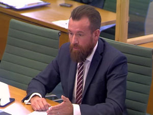 Supporting image for story: Ban China and Russia from investing in UK's defence supply chain, MPs say