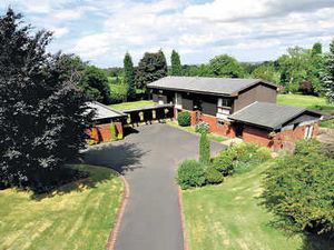 Supporting image for story: Unique home in luxurious setting