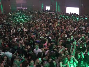 Supporting image for story: Indoor music events ‘can take place without increasing risk of transmission’