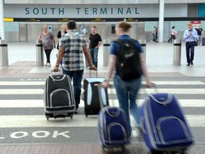 Supporting image for story: We’re all going on a summer holiday next year, vaccine tsar predicts