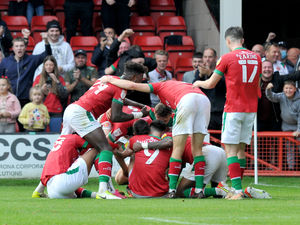 Supporting image for story: Walsall 2 Salford City 1 - Report
