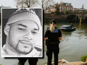Supporting image for story: Shrewsbury police chase man 'died trying to cross Severn' after crashing into river