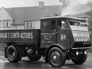 Supporting image for story: Steam waggon in return to Shrewsbury rally