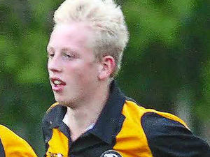 Supporting image for story: Teenage footballer loses part of his leg
