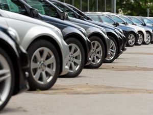 Supporting image for story: European car buyers searching for more used cars in UK in Brexit run-up