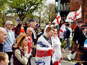 Supporting image for story: Using a 300mm long lens #photography