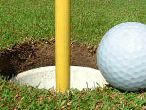 Supporting image for story: County trio keep Turnberry bid alive