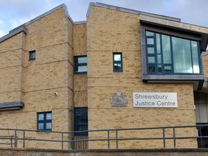 Supporting image for story: Jail warning after man broke restraining order