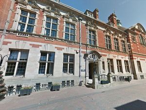 Supporting image for story: Man died on Jamaican holiday after trying to drink all 21 cocktails on hotel bar menu