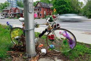 Supporting image for story: Kirsty Bosley: Place to mourn a loved one shouldn't be roadside shrine