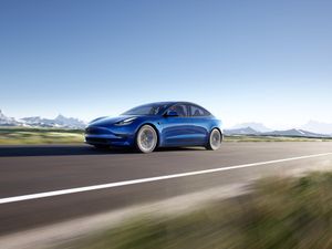 Supporting image for story: These were December’s best-selling cars