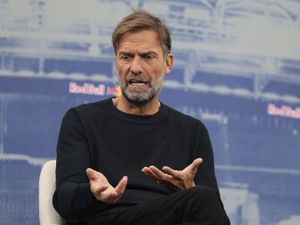 Supporting image for story: Jurgen Klopp hopes Salah, Van Dijk and Alexander-Arnold sign new Liverpool deals