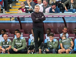 Supporting image for story: Dean Smith staying cool as Aston Villa aim to stop the rot
